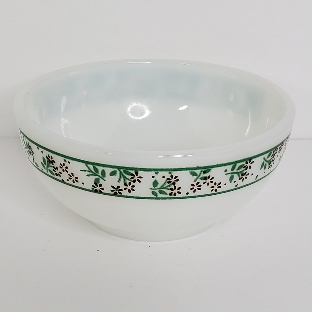 Vintage Floral Milk Glass Termocrisa Cereal Fruit Bowl